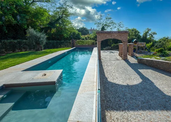 Domus In Cauda - Pool Langhe View - Free Parking & Wi-fi *